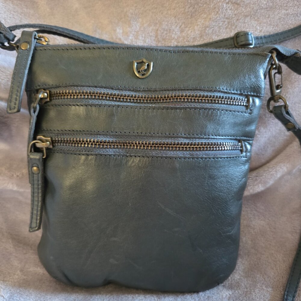 Cochoa Real Leather Crossbody Triple Zip Vintage Sling Purse